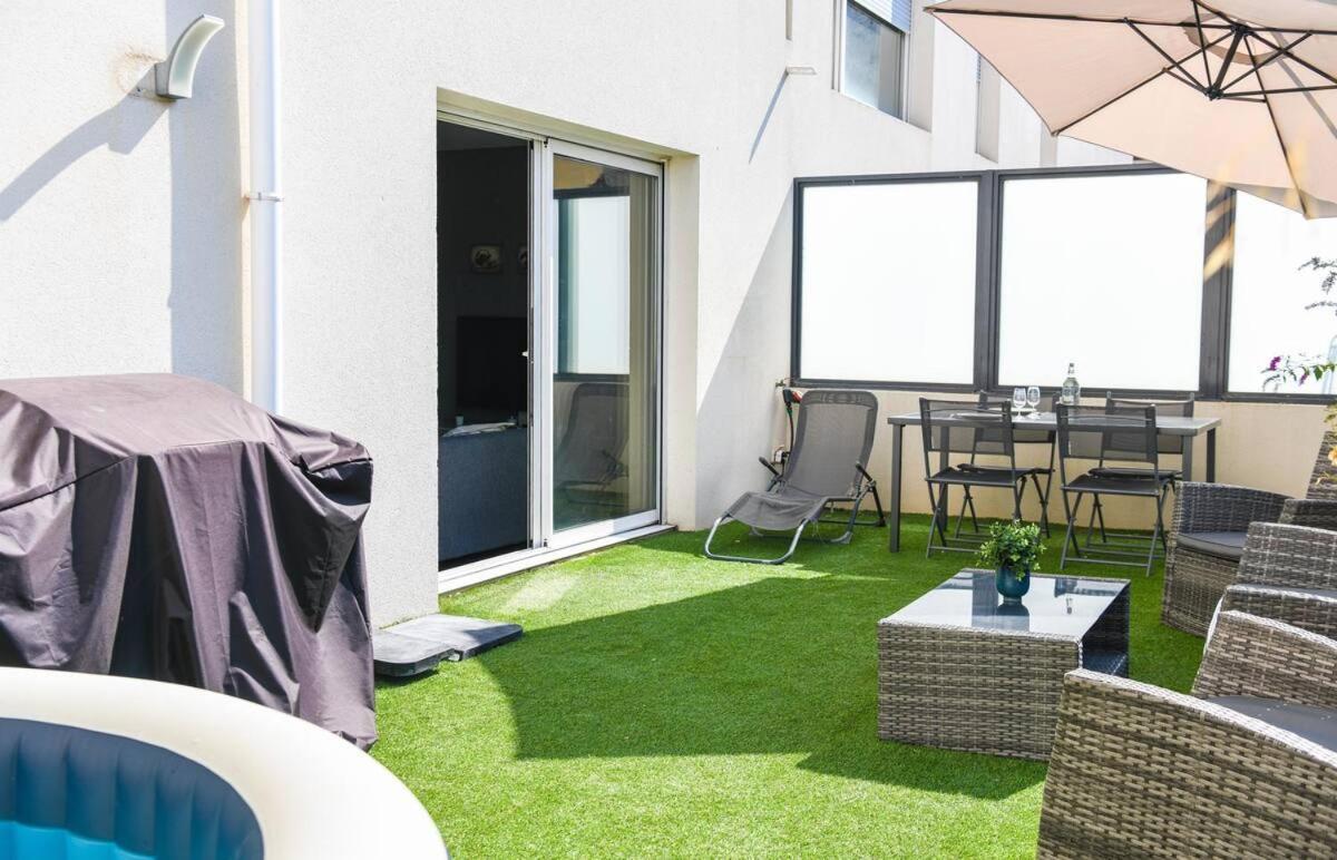 Superbe Avec Terrasse, Piscine & Parking Prive A Apartment Marseille